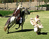 horse riding lessons arequipa PERU ADVENTURE TOURS E.I.R.L