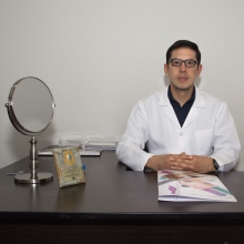 medicos dermatologia medico quirurgica venereologia arequipa Dr. Luis Daniel Torres Fuentes, Dermatólogo