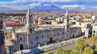 cenas en barco en arequipa Arequipa Walks & Tours